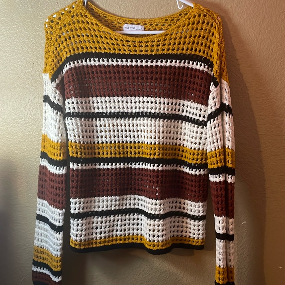 its 3 days new, I never wore it. v